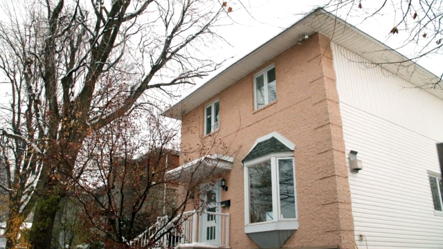 La maison qui s’affaisse